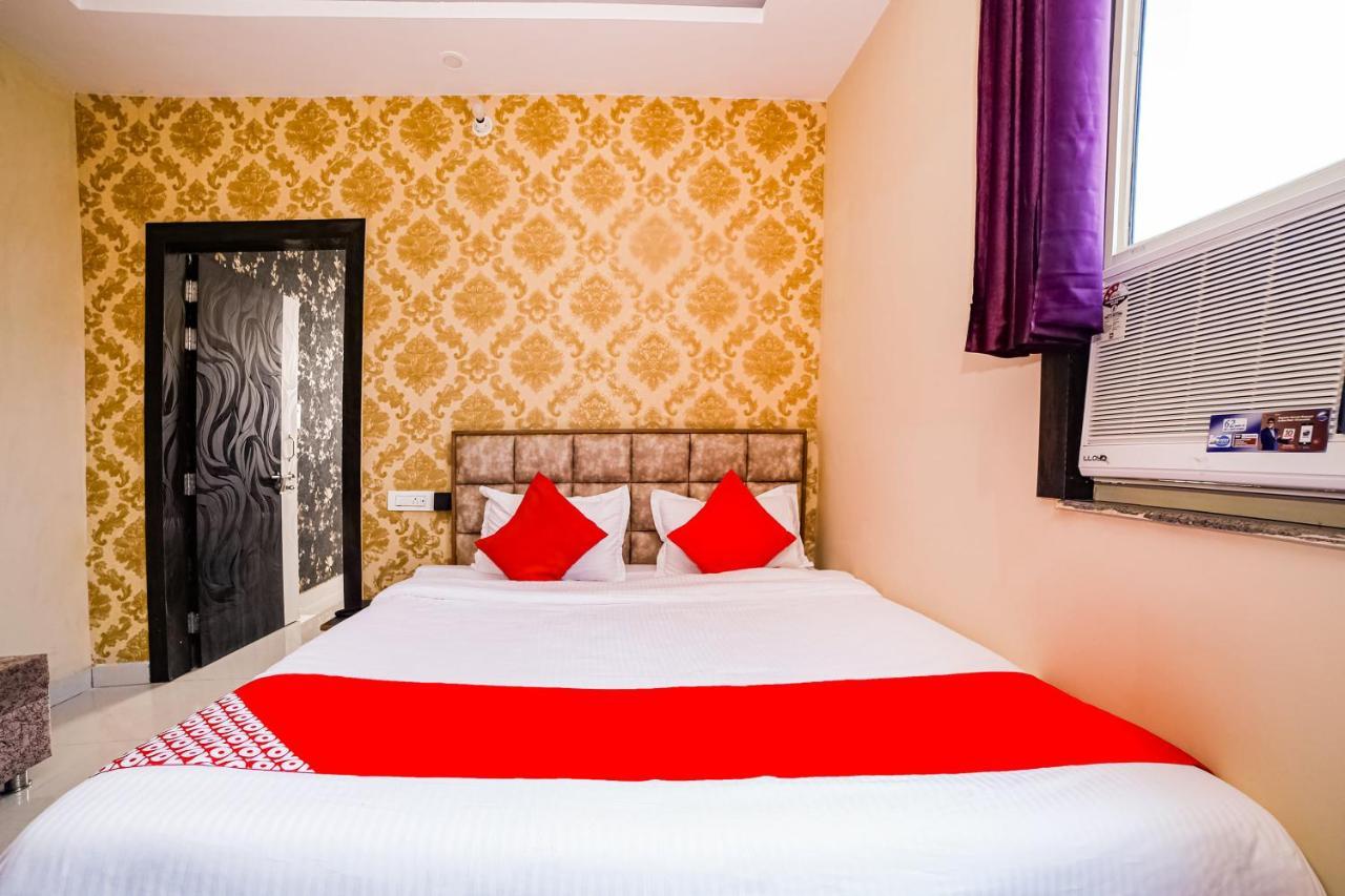 Oyo 41923 Prema Kunj Resort Jhansi Bagian luar foto