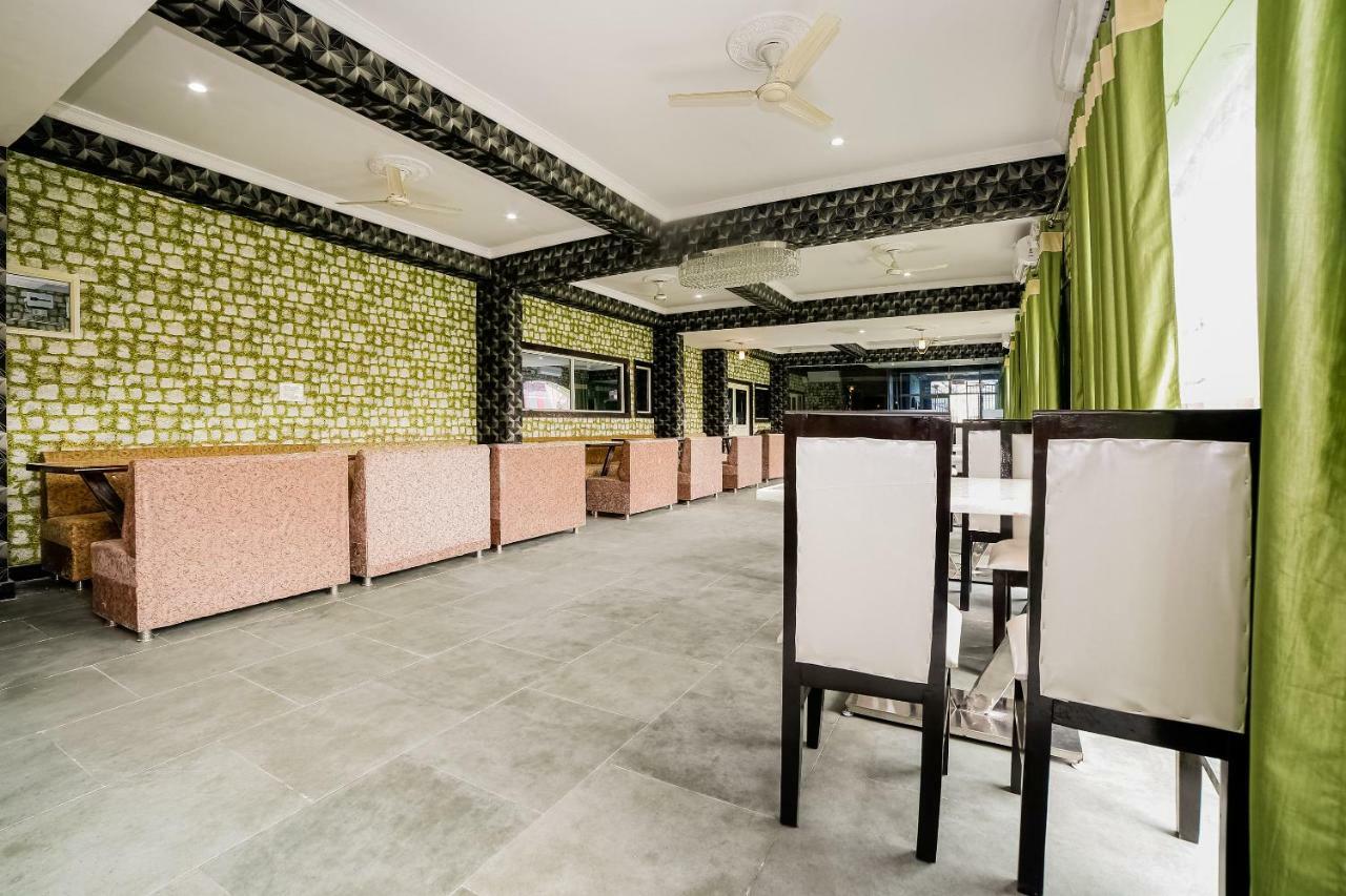 Oyo 41923 Prema Kunj Resort Jhansi Bagian luar foto